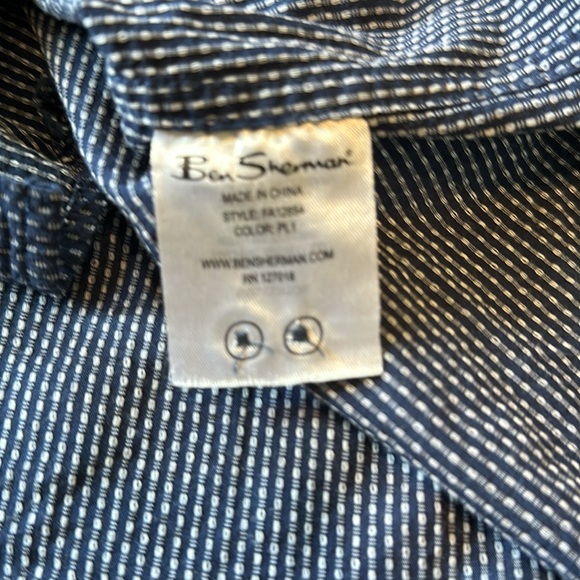 Navy Patterned Button Down - Picture 4 of 5